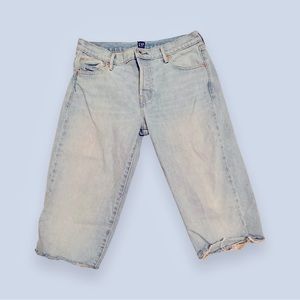 Gap women’s Super Crop jeans / shorts Size 29 R